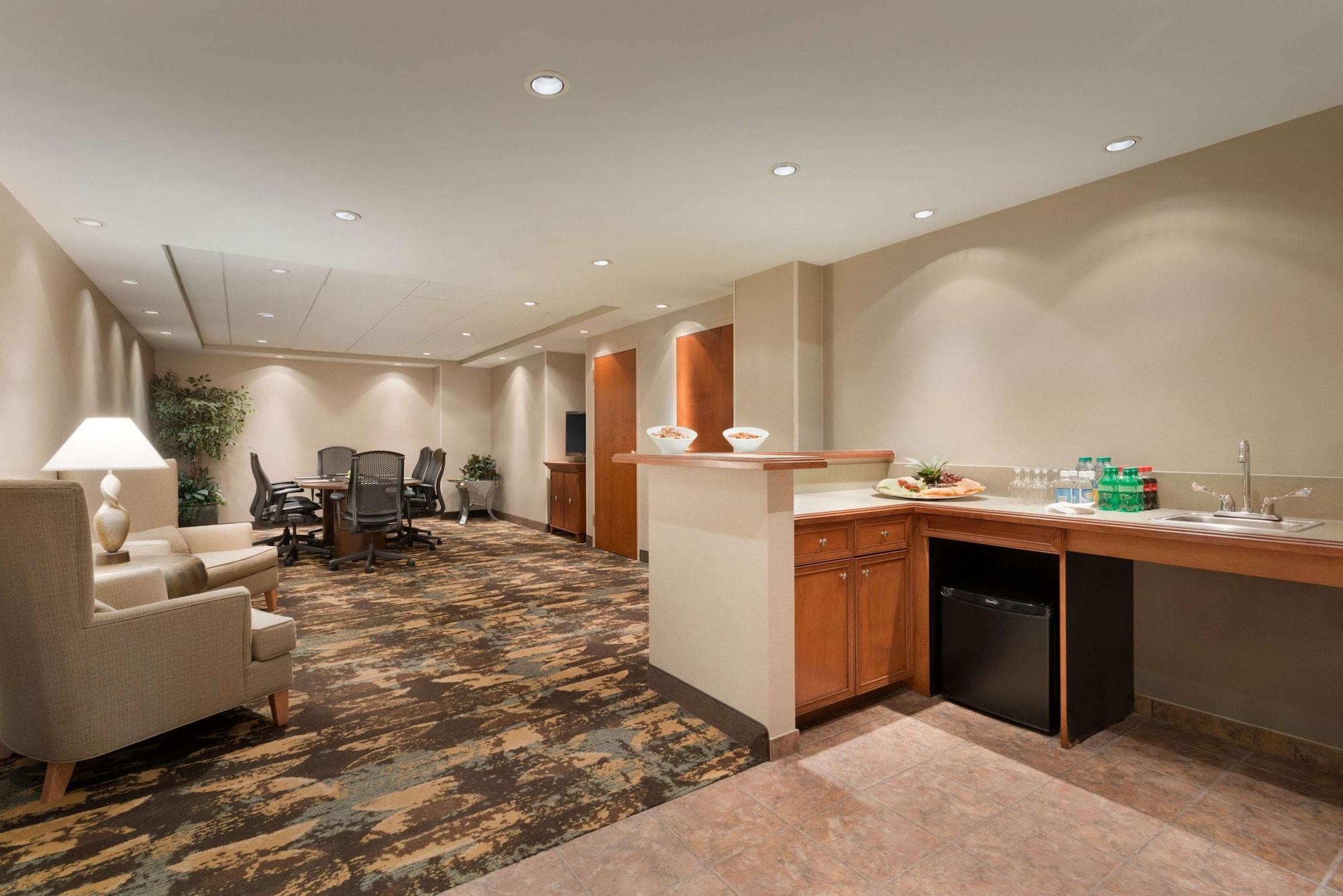 Embassy Suites By Hilton Nashville South Cool Springs Франклин Экстерьер фото