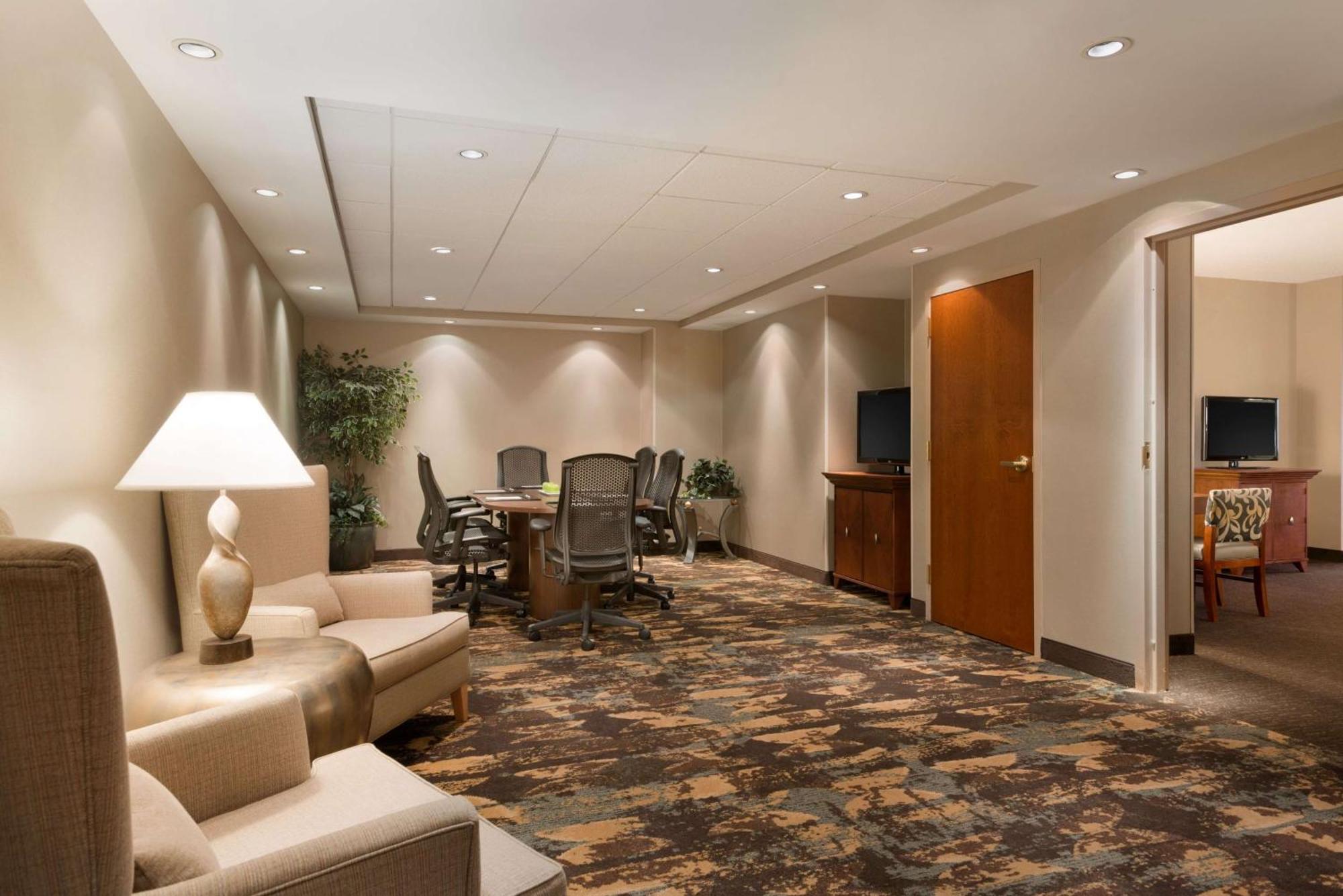 Embassy Suites By Hilton Nashville South Cool Springs Франклин Экстерьер фото